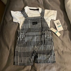 Calvin Klein Overall two piece set 6-9 month